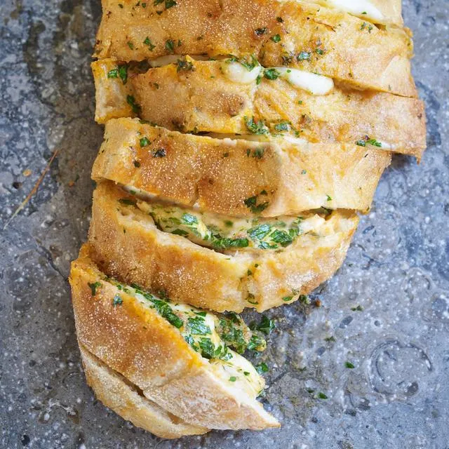 Sacla' Classic Basil Pesto