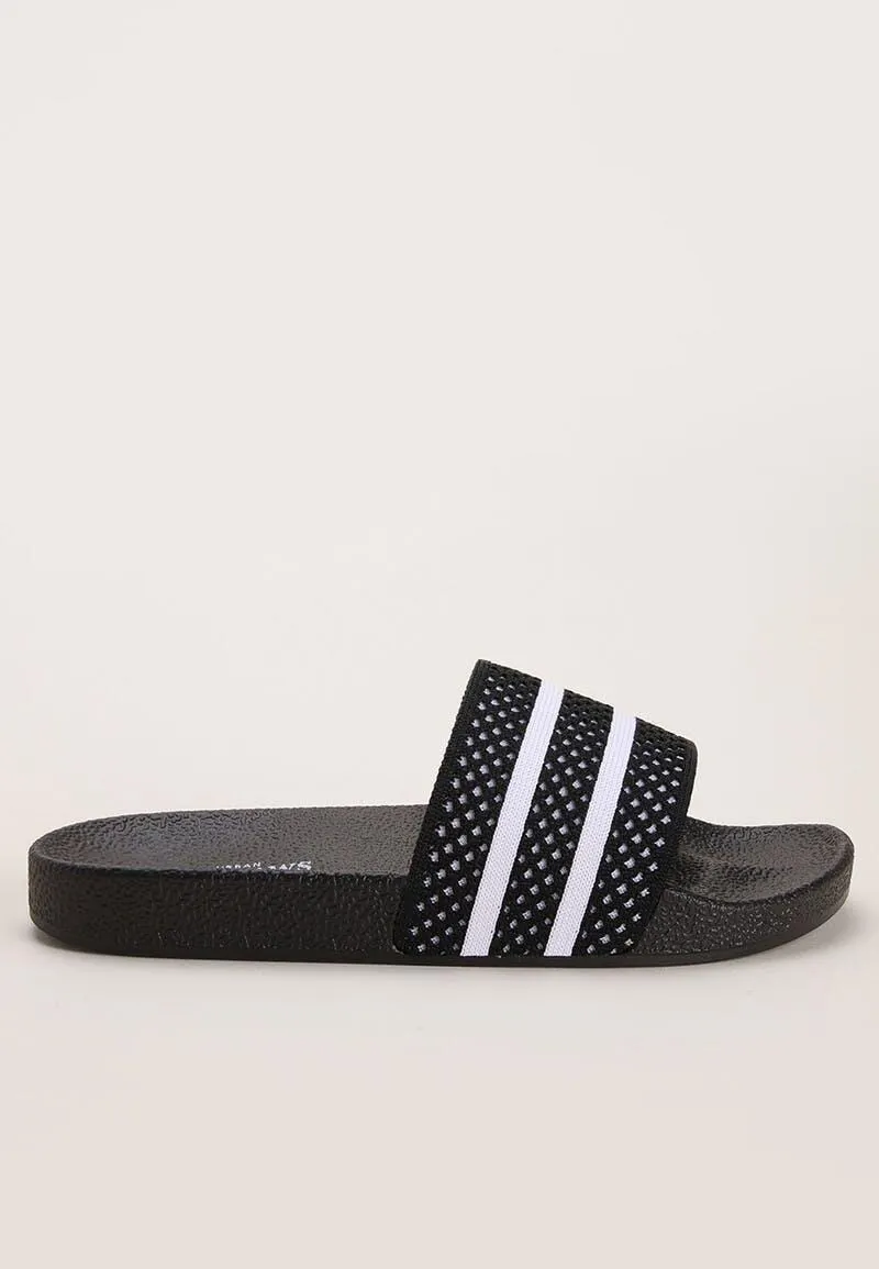 Older Boys Black & White Stripe Footbed Sliders