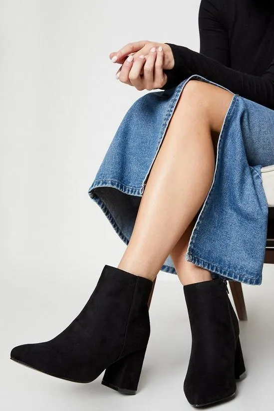 Wide Fit Abbey Pointed Ankle Boots