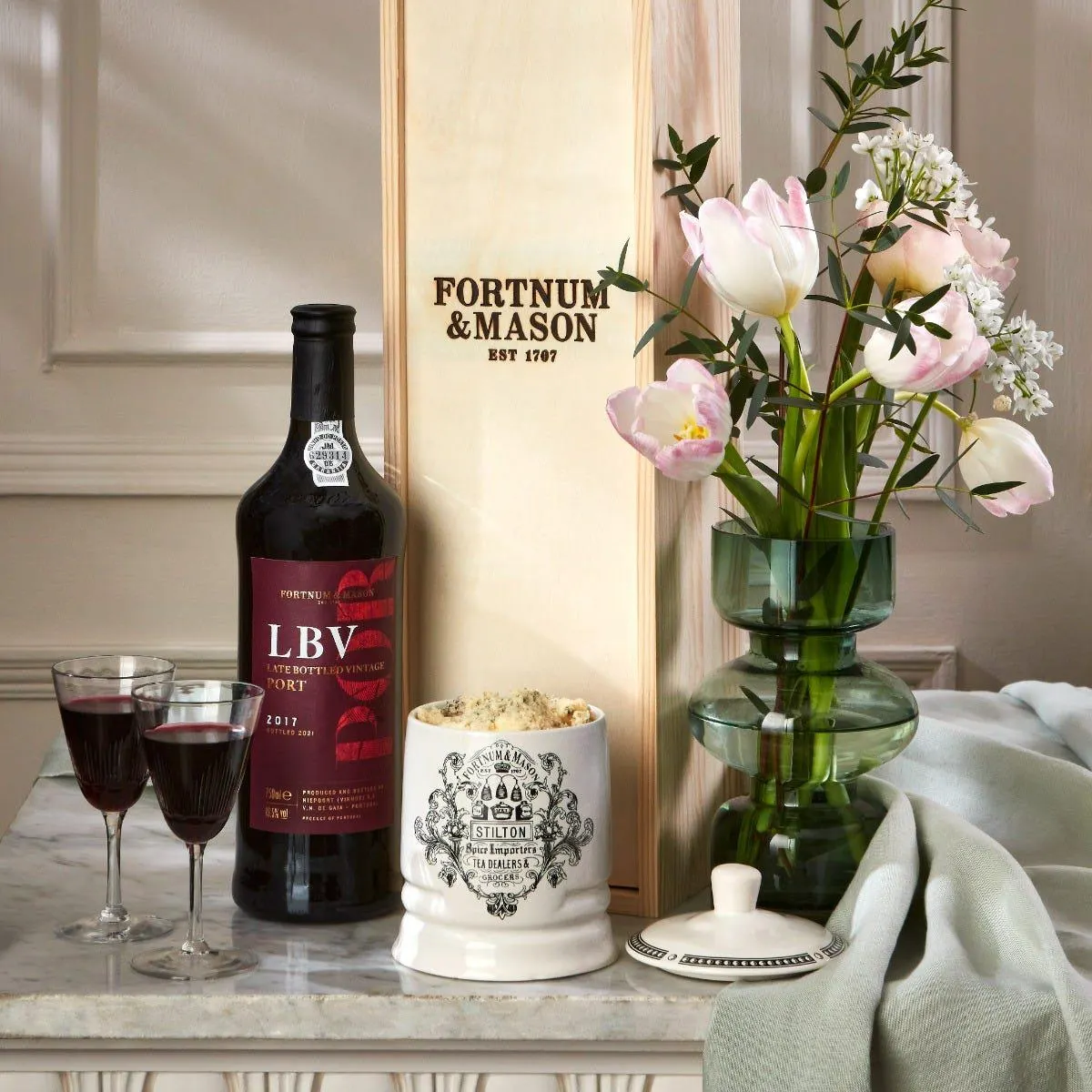 The Port & Stilton Gift Box