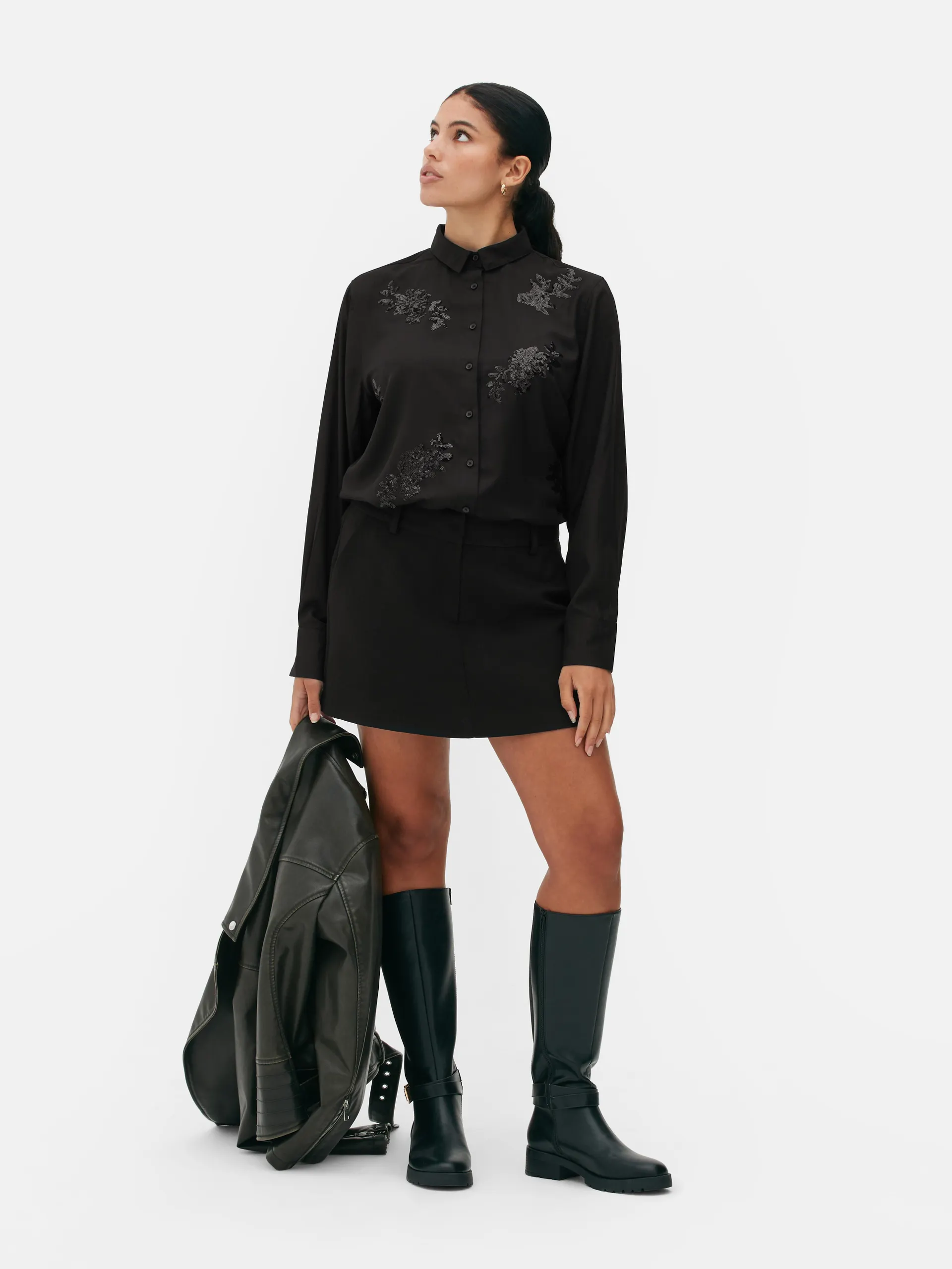 Langarmhemd mit Blumenmuster und Pailletten