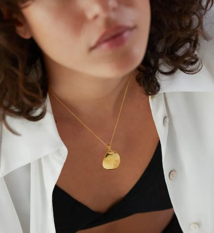 Deia Pebble Locket Fine Chain Necklace