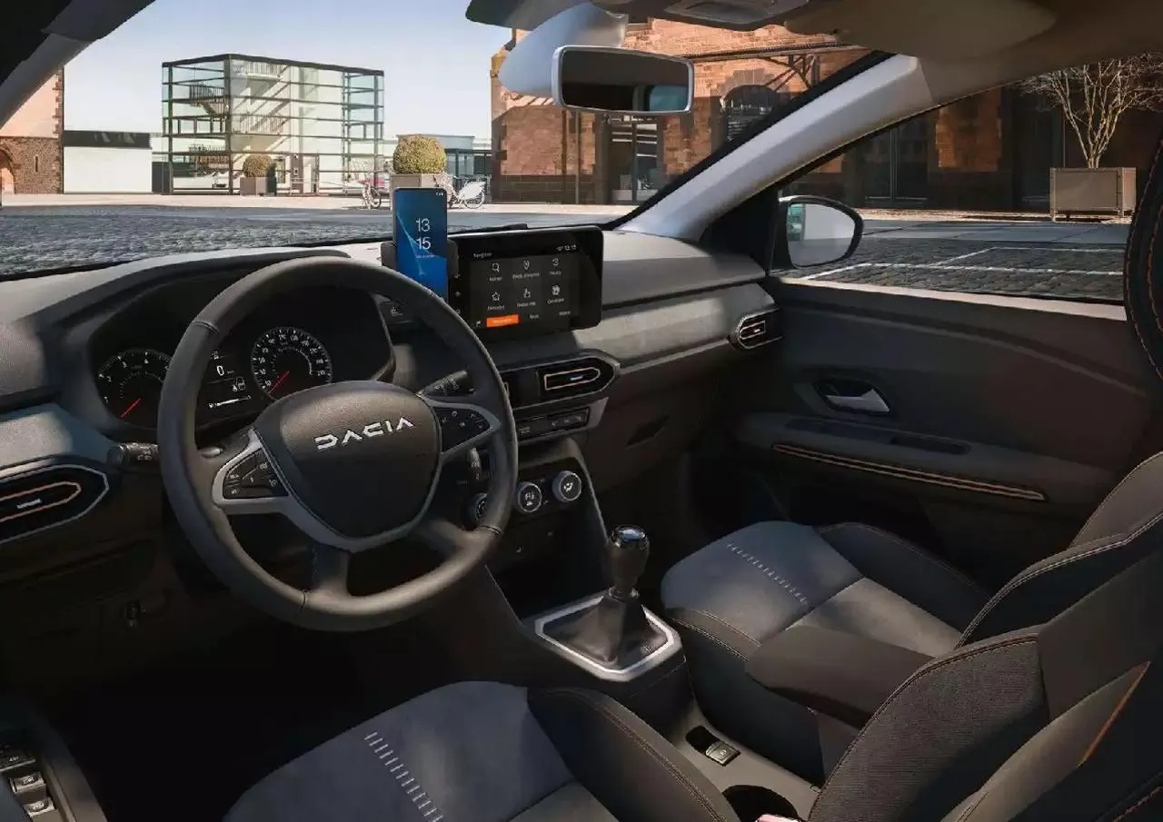 Dacia All-New Jogger from 1 April to 31 December 2023 - Catalogue Page 7