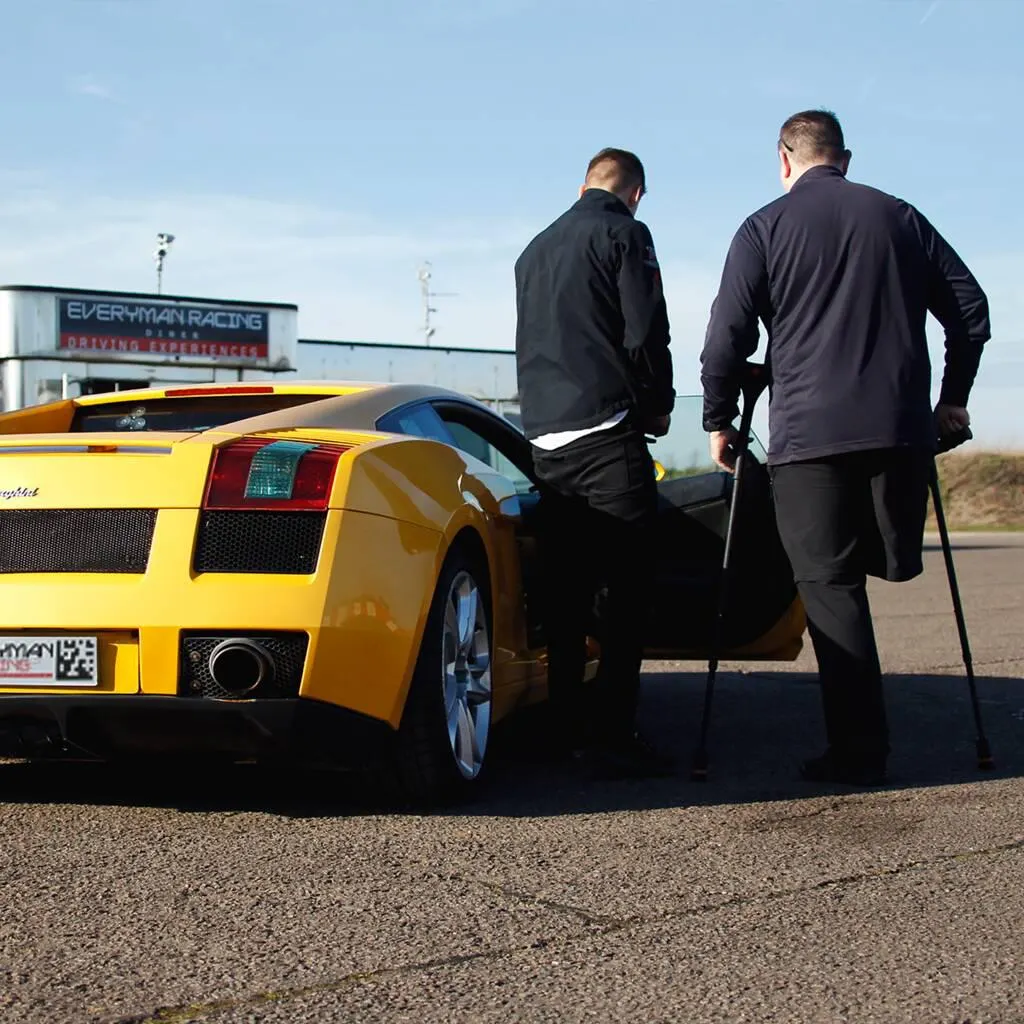 Adaptive Triple Supercar Drive In Leicestershire