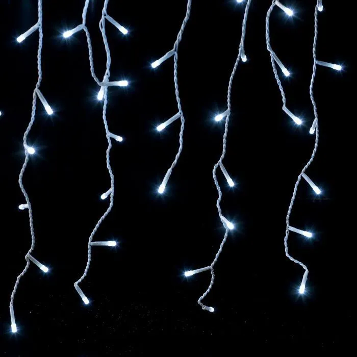 Cool White Twinkling Icicle Lights - 490