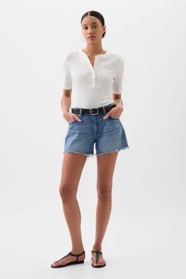 Ribbed Henley Quarter Sleeve Crew Neck T-Shirt