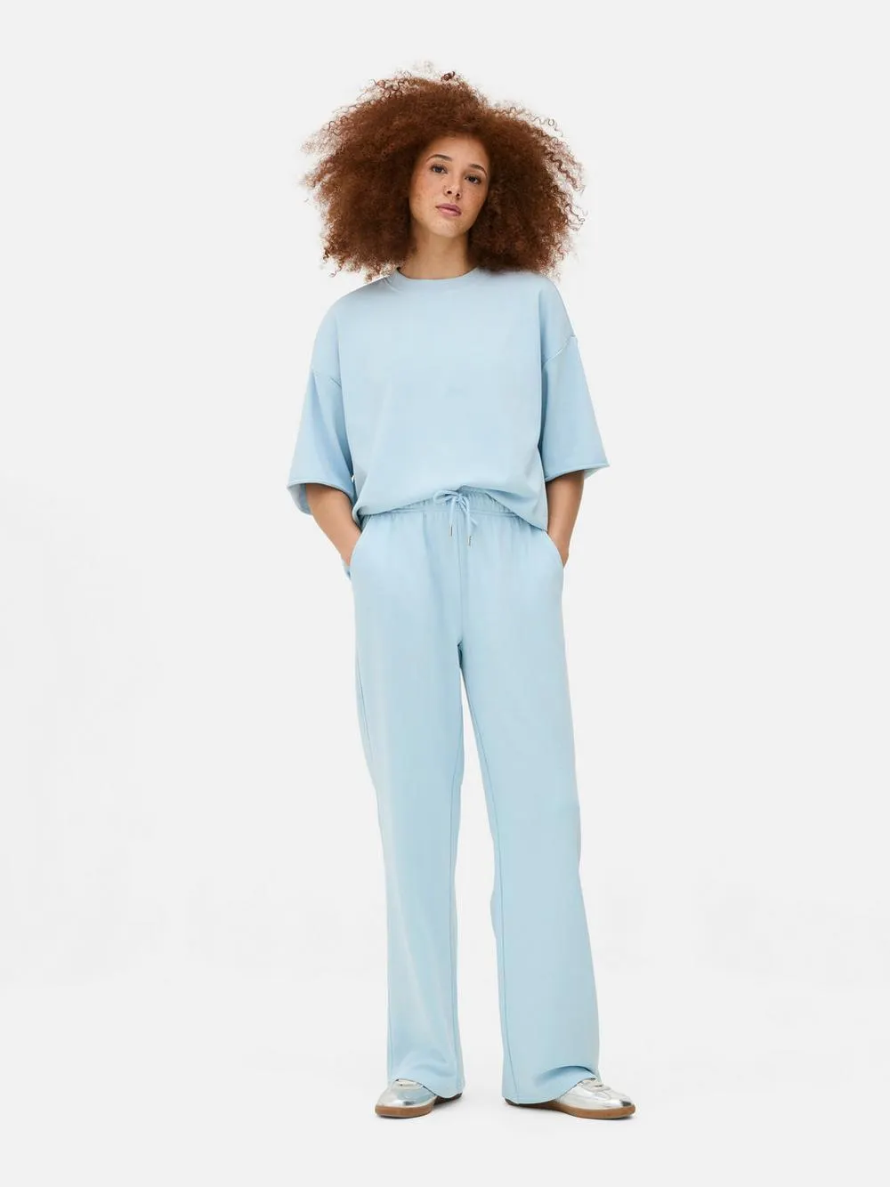 Joggers con cordón de ajuste y pernera recta