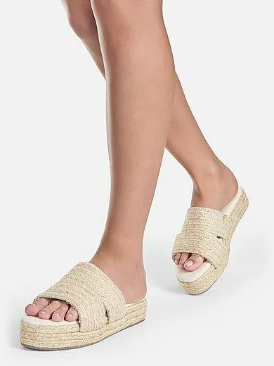 Platform sandals made of plaited jute bands