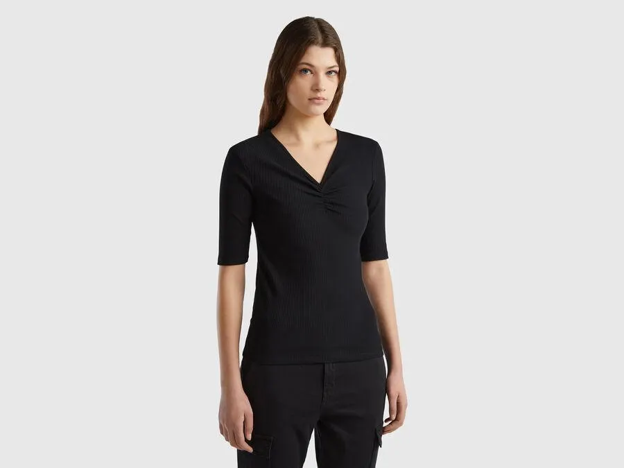 Slim fit Shirt mit V-Ausschnitt