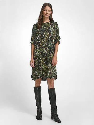 Dress in 100% viscose