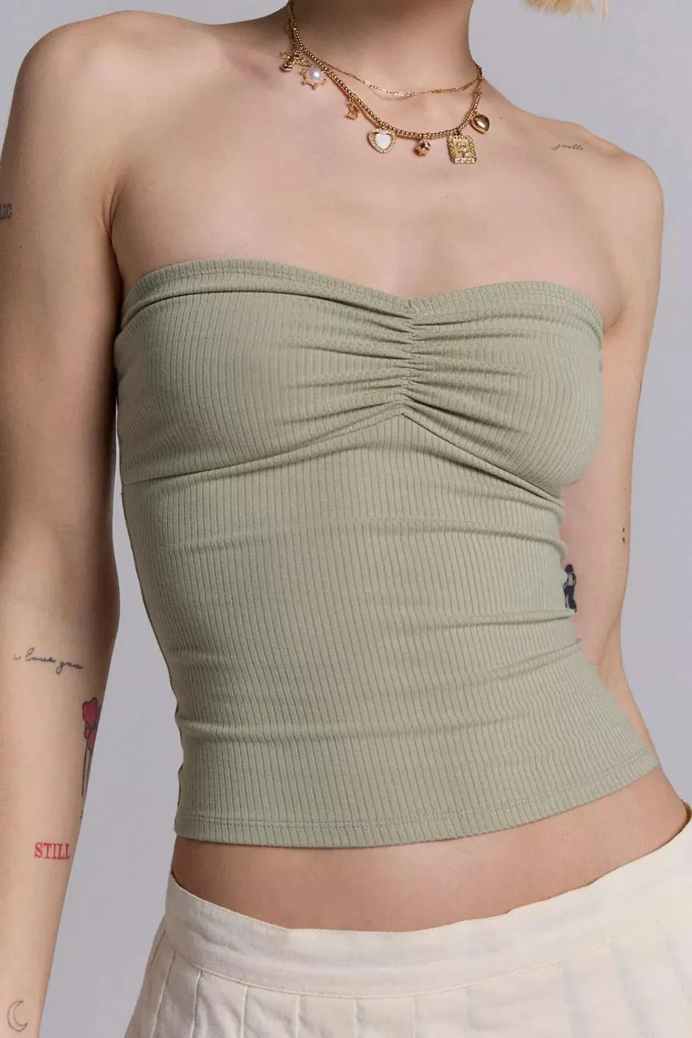 BDG Carla Sweetheart Neckline Ribbed Knit Tube Cropped Top