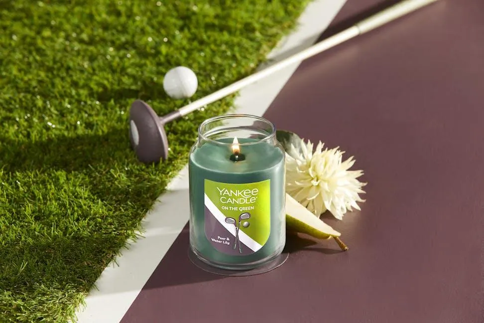 On the Green - Pear & Water Lily