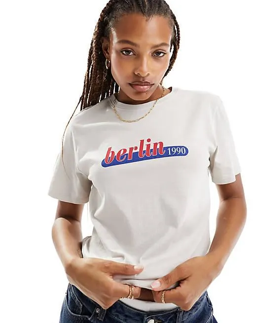 Cotton On oversized T-shirt with retro Berlin graphic