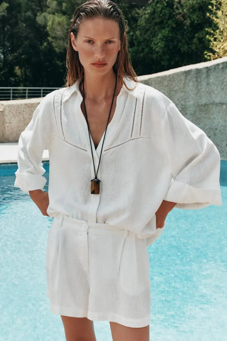 LINEN PLEATED BERMUDA SHORTS