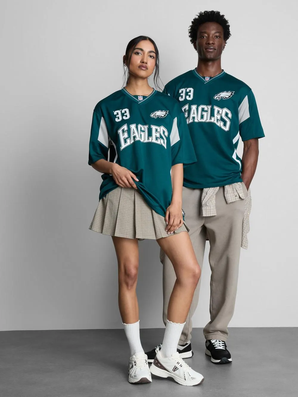 NFL Philadelphia Eagles V-Neck T-Shirt