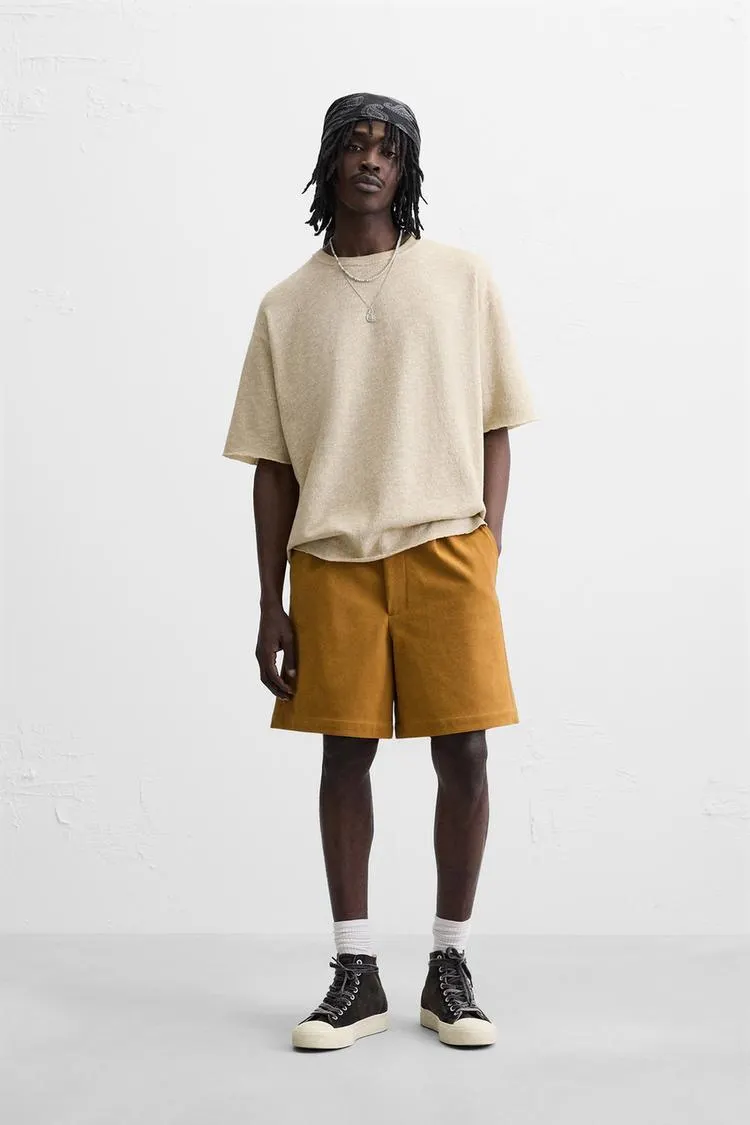 TEXTURED PRINT KNIT T-SHIRT