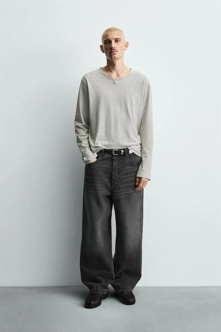 RELAXED FIT JEANS