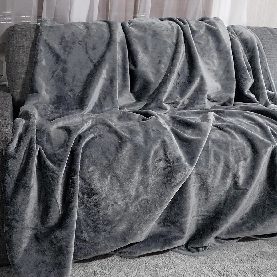 Hastings Home Dark Gray and Light Gray 80-in x 84-in Cotton Blanket