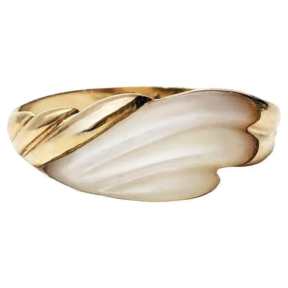 14k Yellow Gold Hand Carved Art Deco Mother of Pearl Ring size 6.75