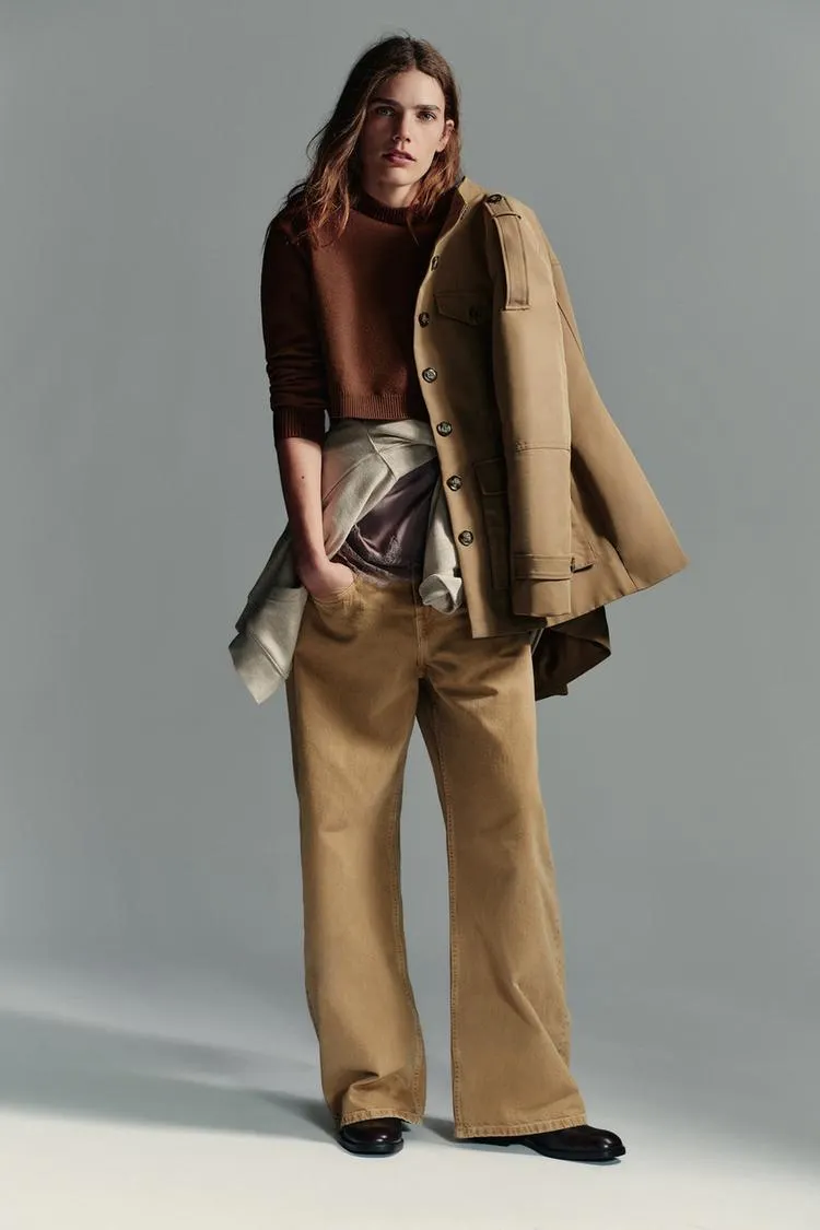SHOULDER PAD CROPPED KNIT SWEATER