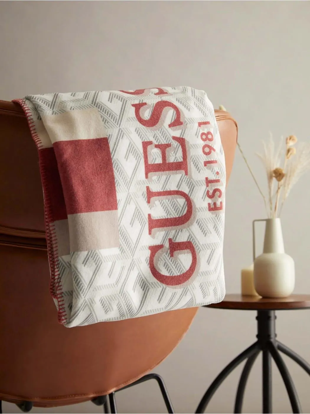 Fleece G Cube Blanket