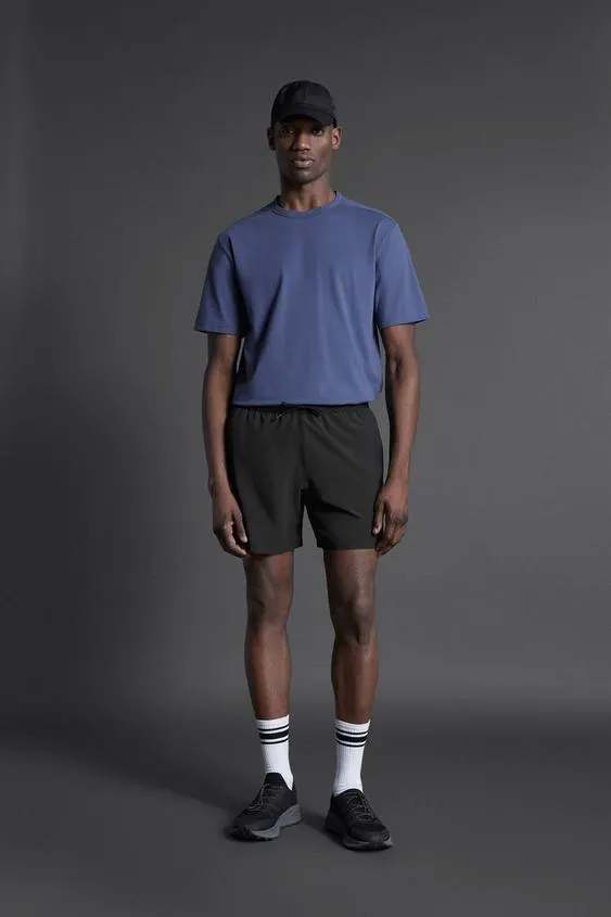 BASIC WORKOUT SHORTS