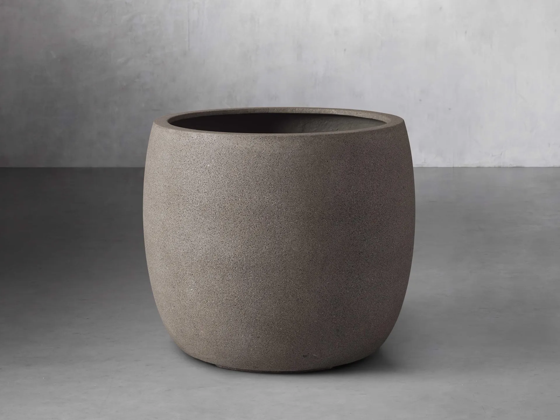 Ojai Outdoor Planter