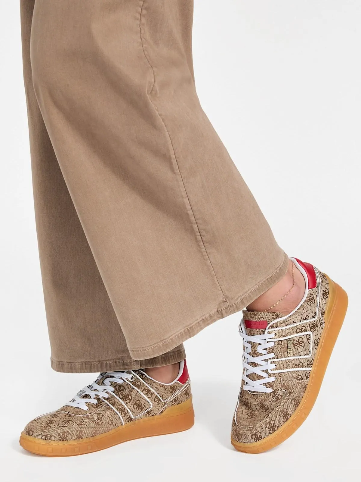 Inart Suede Low-Top Sneakers