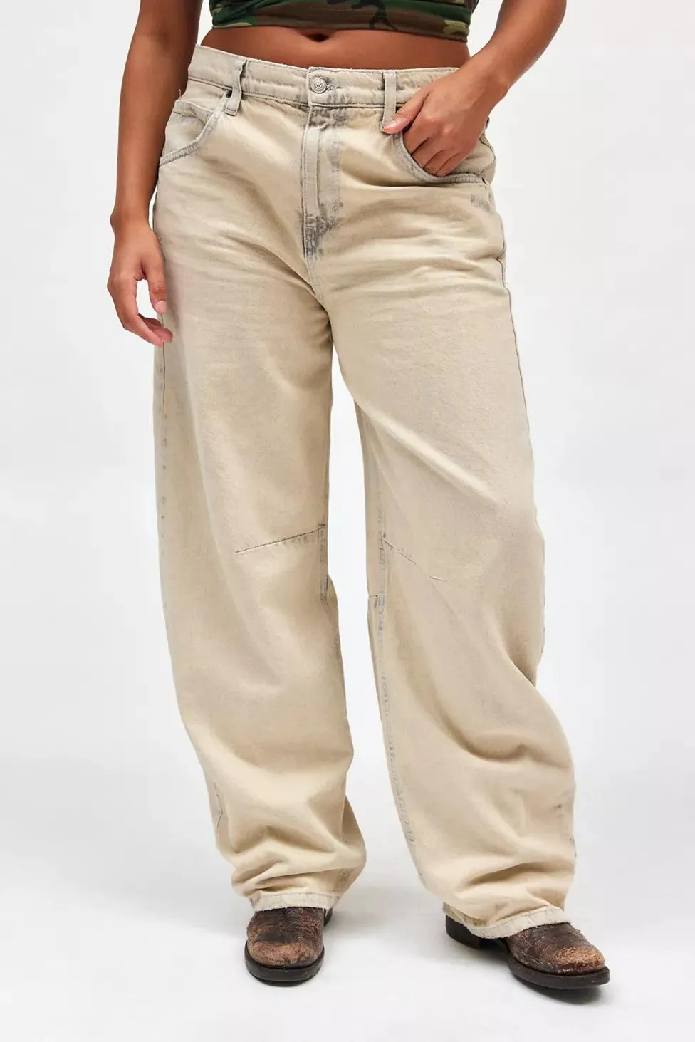 BDG Logan Buckle Barrel Jean