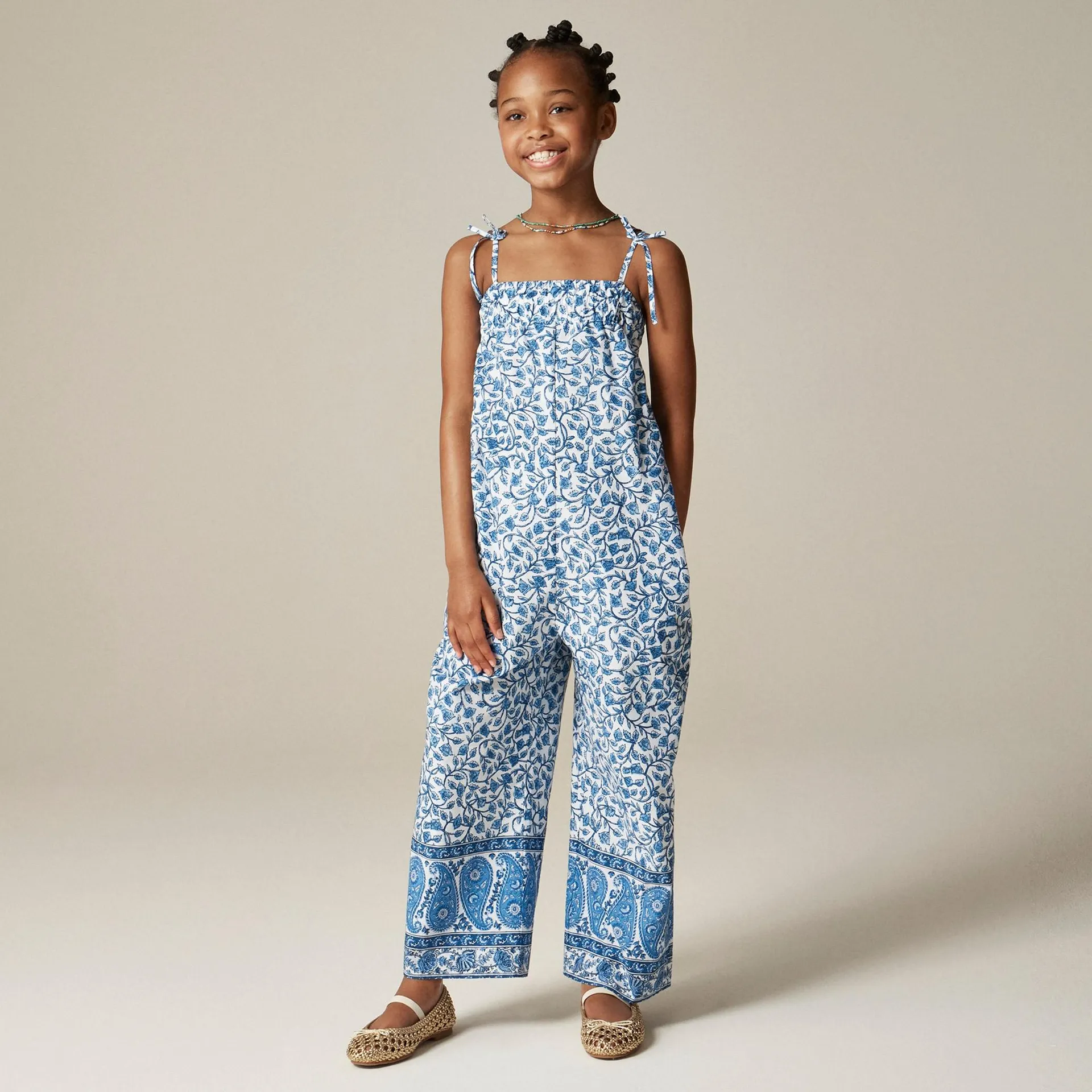 Girls' tie-shoulder jumpsuit in bandana block print