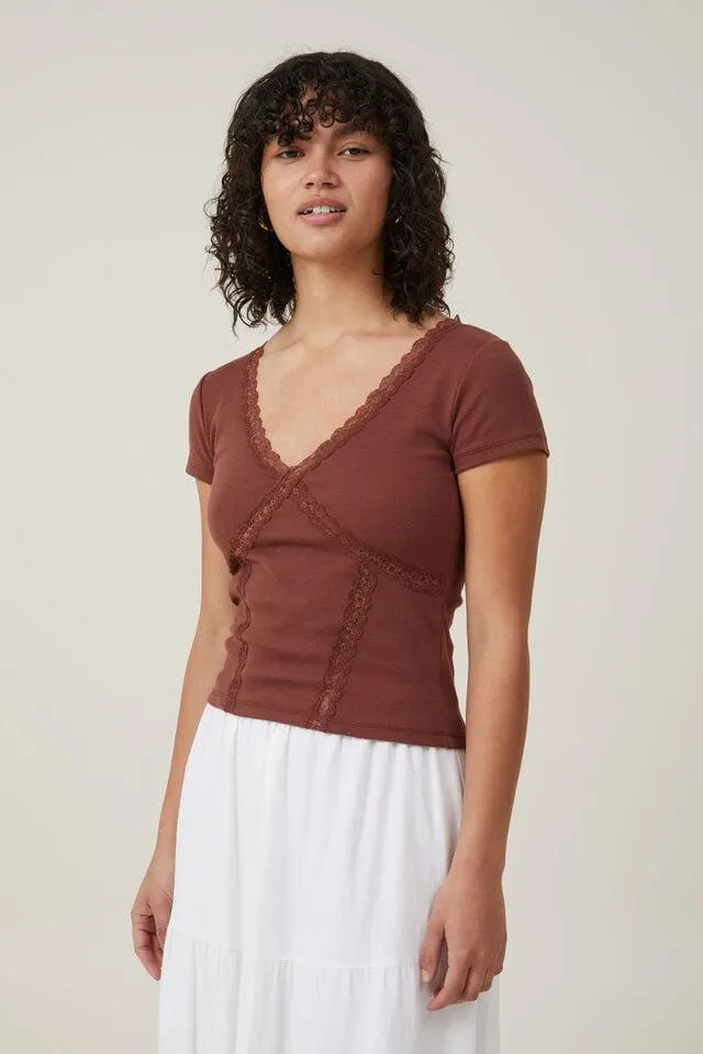 Daisy Lace Trim Tee