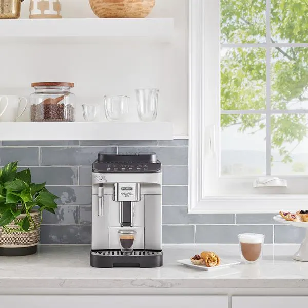 De'Longhi Magnifica Evo Fully Automatic Espresso Machine with Latte Crema System