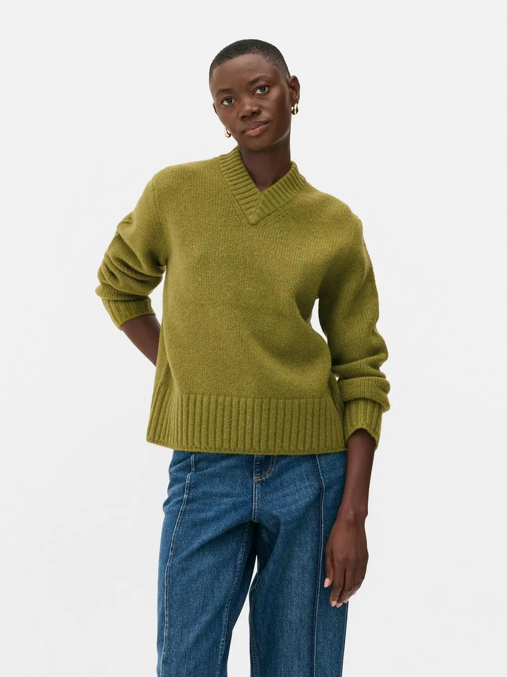 Essential Strickpullover mit V-Ausschnitt