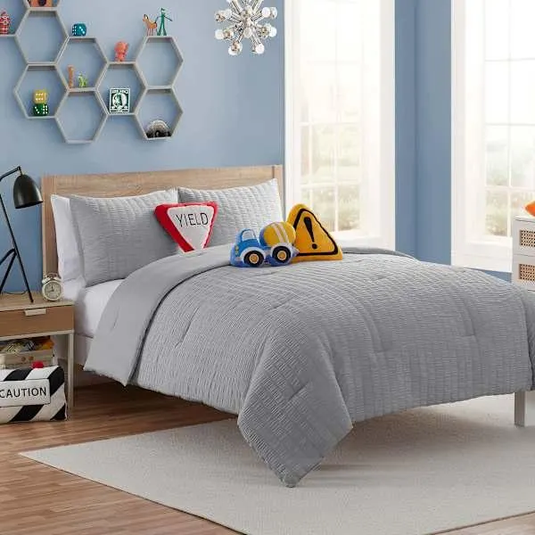 Tiny Dreamers Harbor Mist Grey Seersucker Comforter Set, Twin