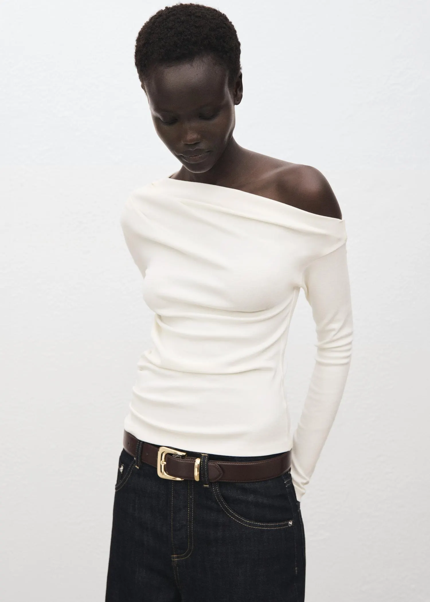 Long-sleeved t-shirt with asymmetrical neckline