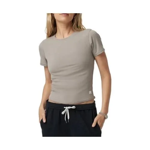 Women's Vuori Pose Fitted Crop T-Shirt