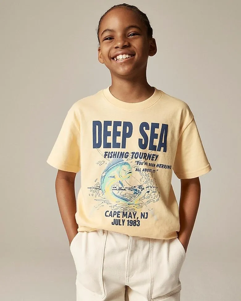Kids' short-sleeve "Deep sea fishing" graphic T-shirt
