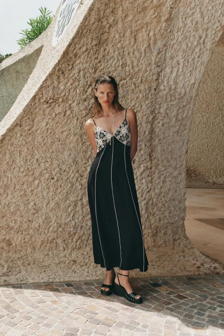 EMBROIDERED MIDI DRESS