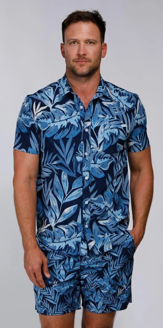 Laguna Mens Graphic Palm Short Sleeve Swim Shirt