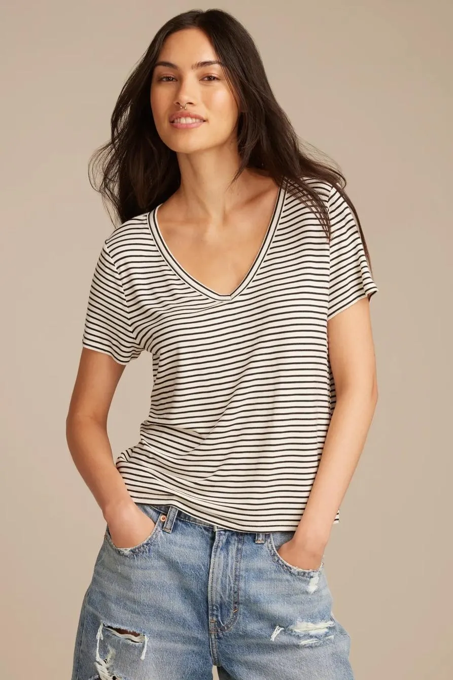 relaxed v neck tee