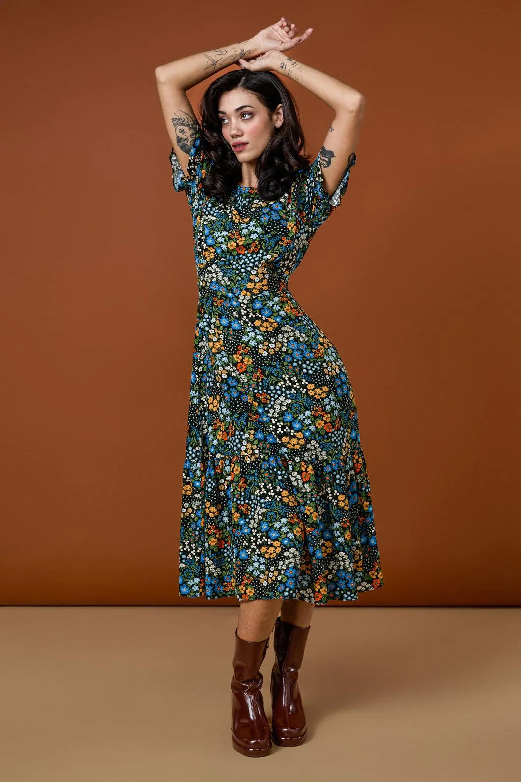 Ada 90's Floral Midi Dress