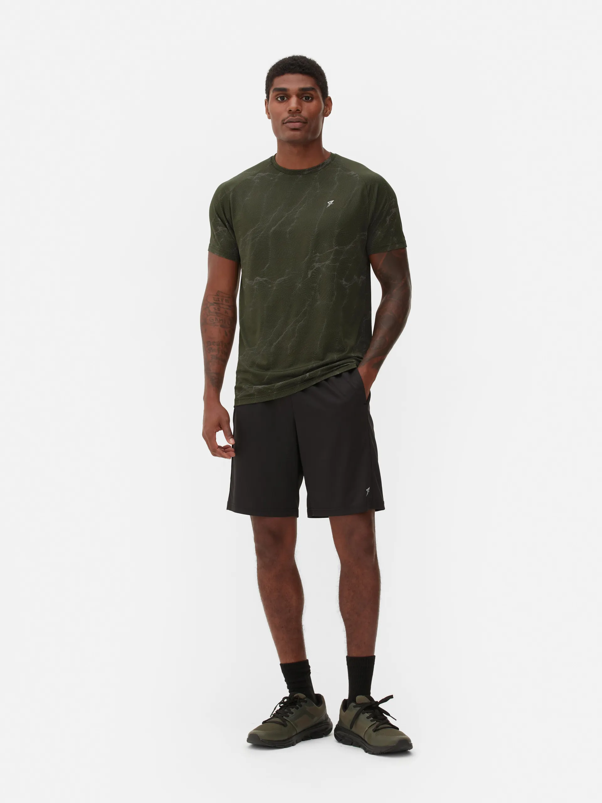 T-shirt desempenho padrão