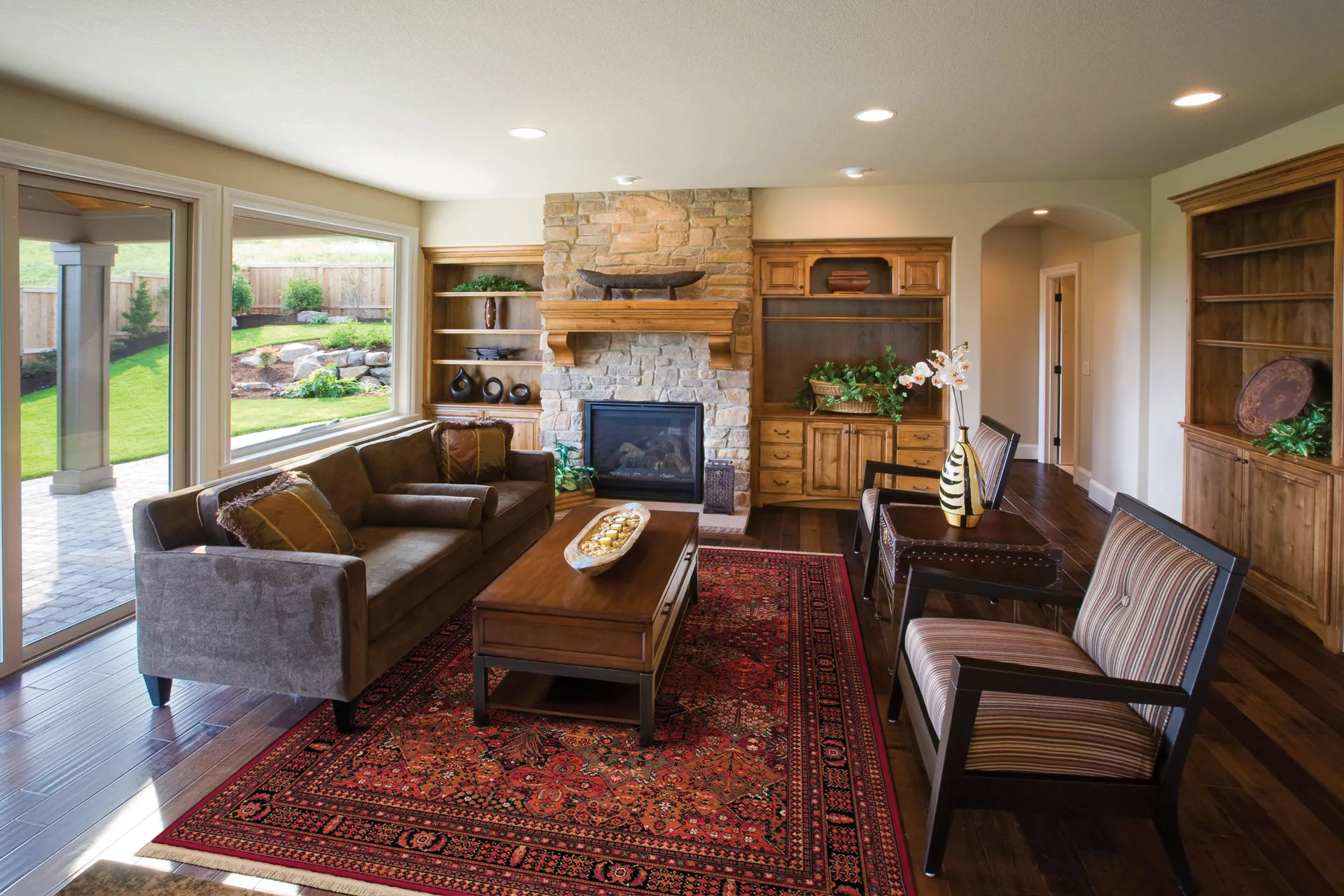 Kashimar Imperial Baktiari Antique Red Area Rug