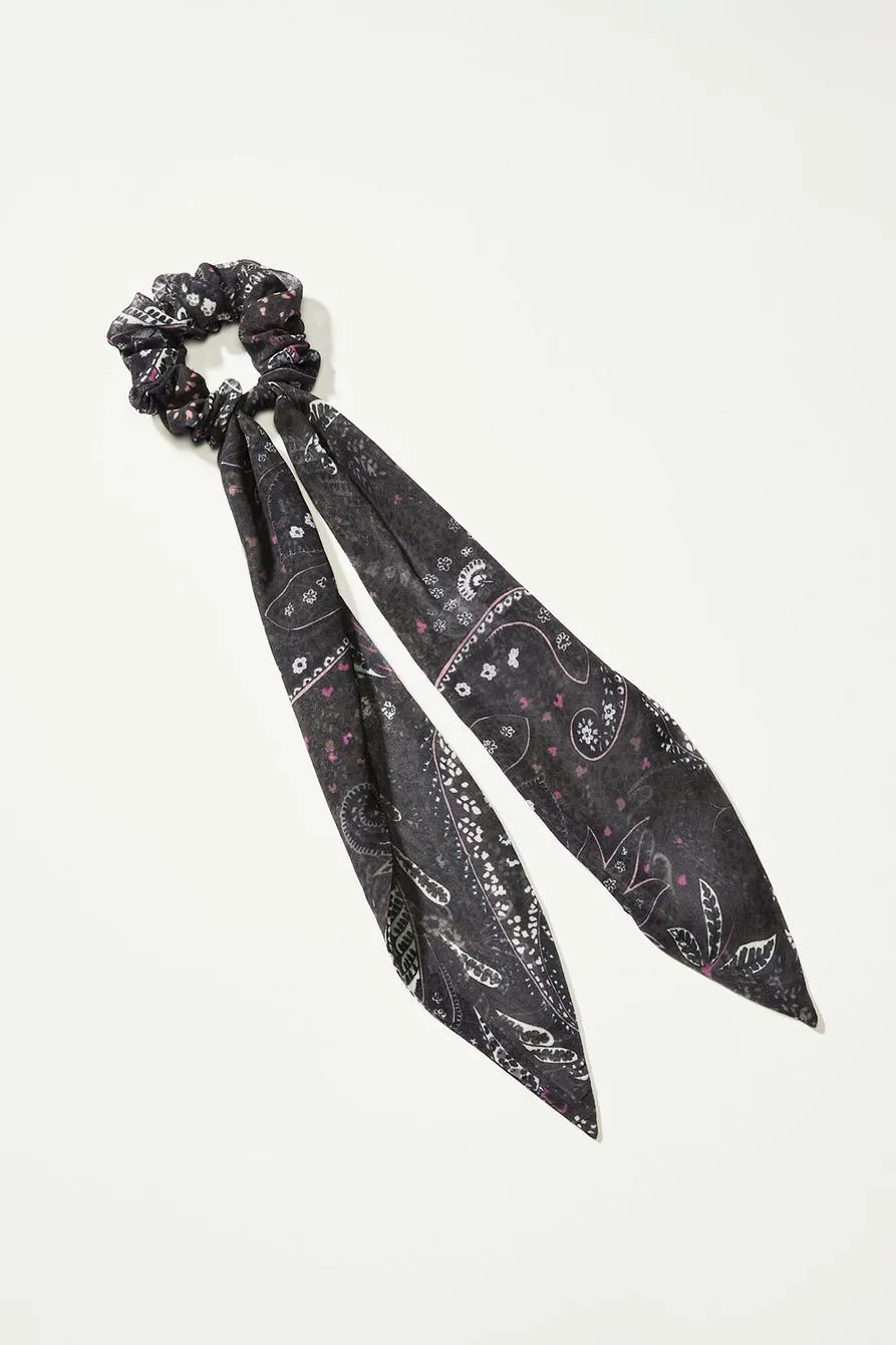 printed scarf scrunchie
