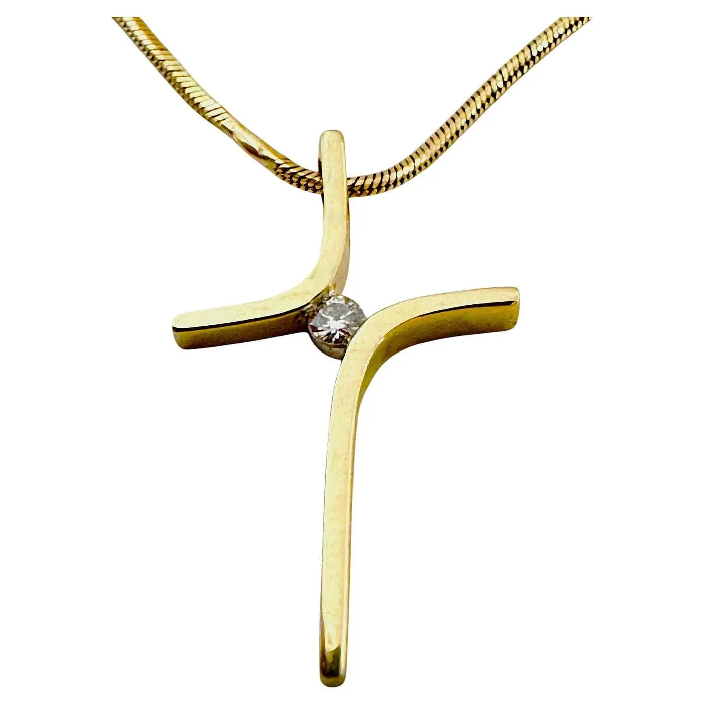 14k Gold 1.5 mm Diamond Cross Pendant Necklace On 18" 14k Italian Chain