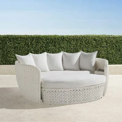 Daybreak Daybed with Cushions in Pearl Wicker