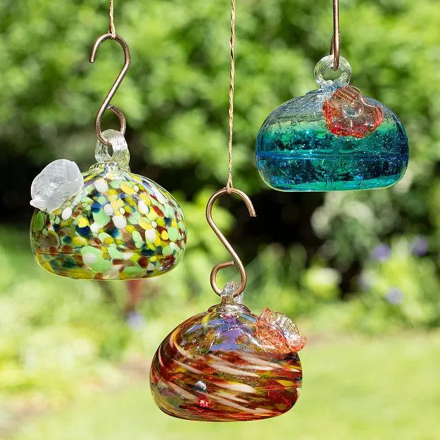 Birds of a Feather Hummingbird Feeder