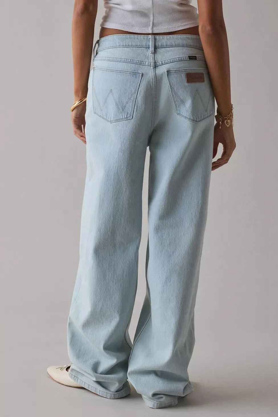 Wrangler Mid-Rise Loose Straight Jean