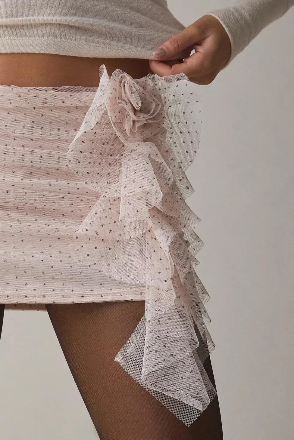 Kimchi Blue Sammie Glitter Mesh Ruffle Micro Skort