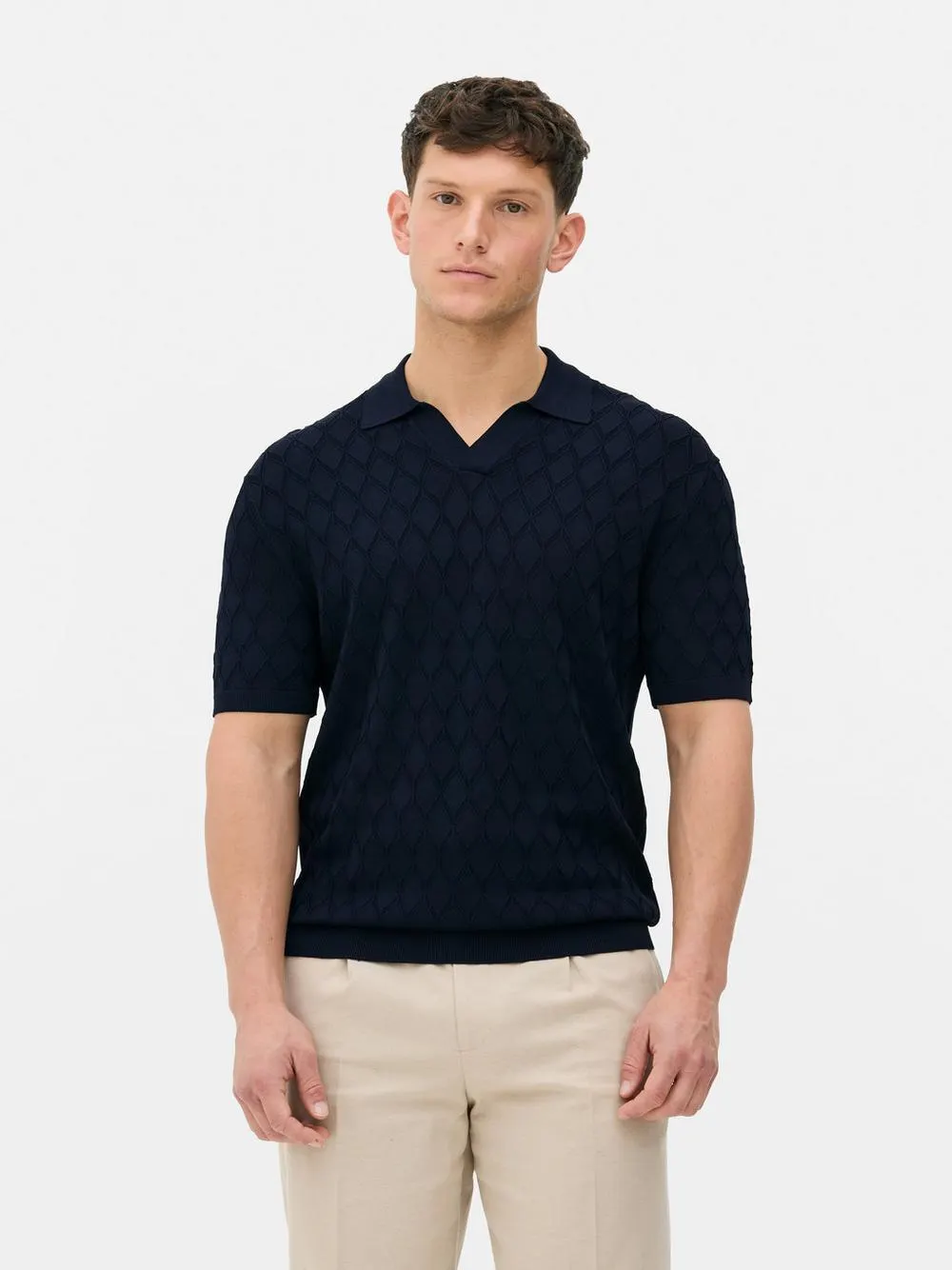 Polo texturizado con cuello johnny